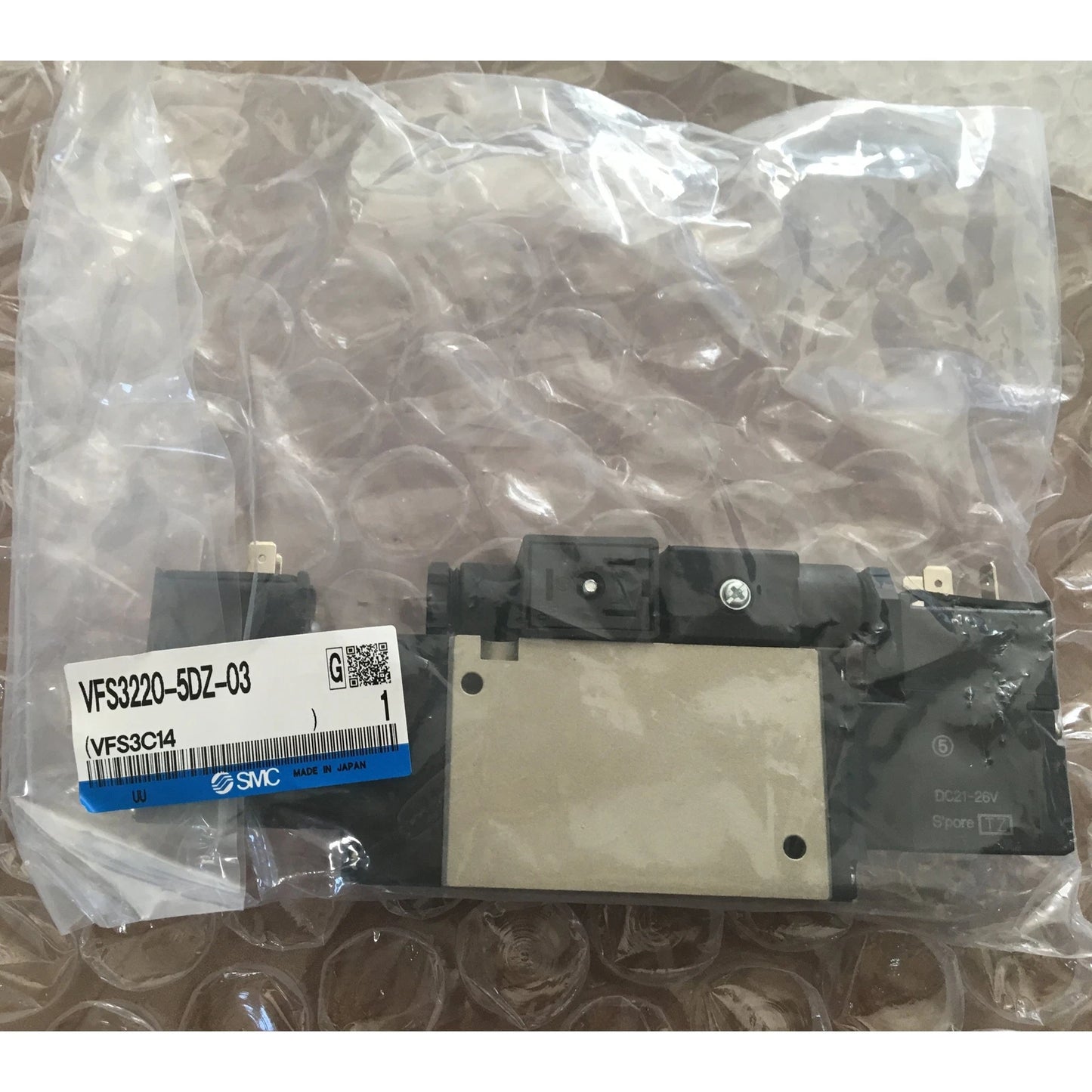one  SMC VFS3220-5DZ-03 solenoid valve Free shipping #P