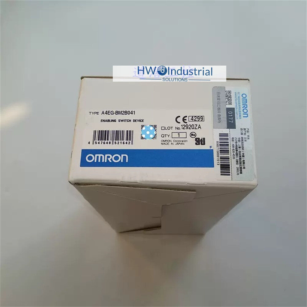 1/Piece  A4EG-BM2B041 Omron Start Switch