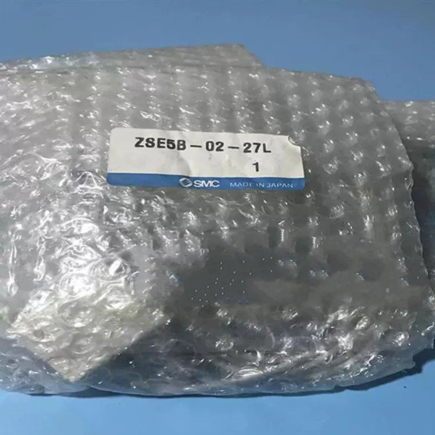 1PC  SMC ZSE5B-02-27L Pressure Switch Quality assurance #P