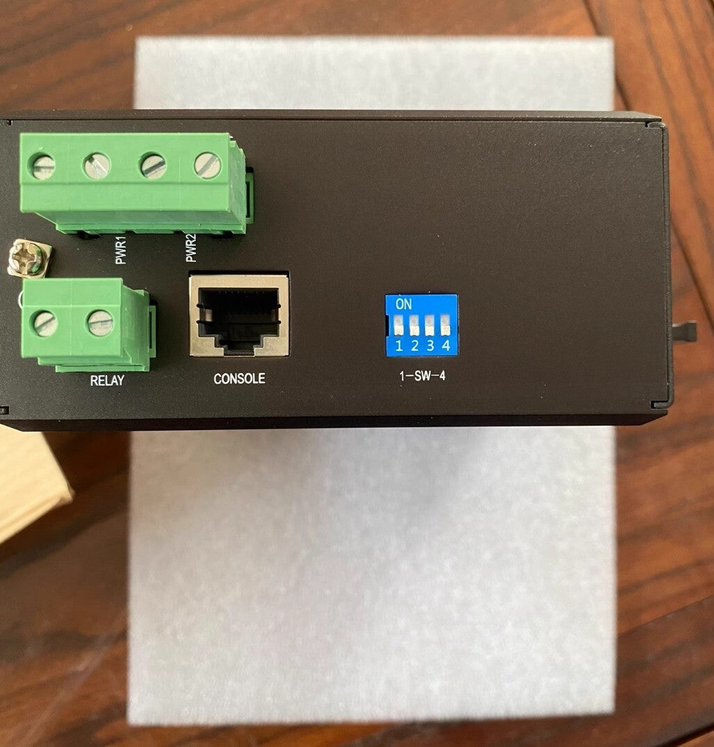 1PC   3onedata IES618 Series Ethernet Switch IES618-2F