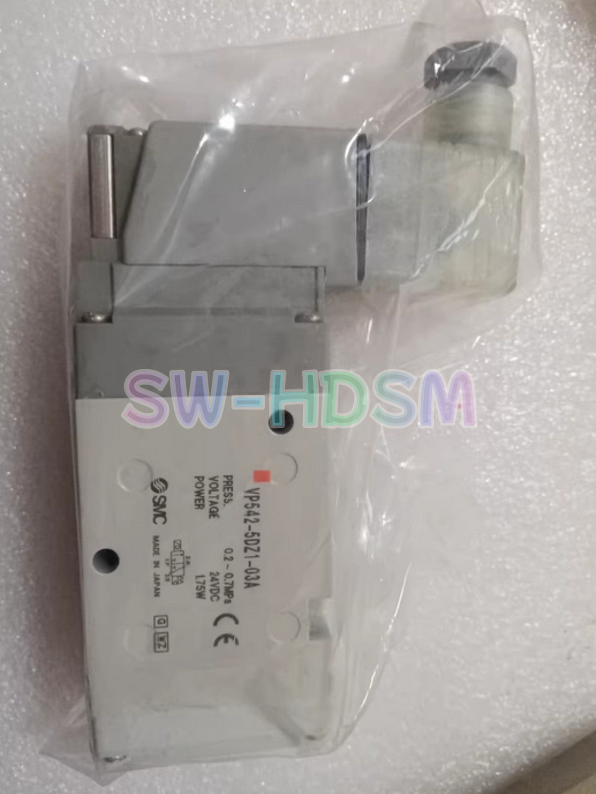 1PCS  Fit for SMC Solenoid Valve VP542-5DZ1-03A Freight Free