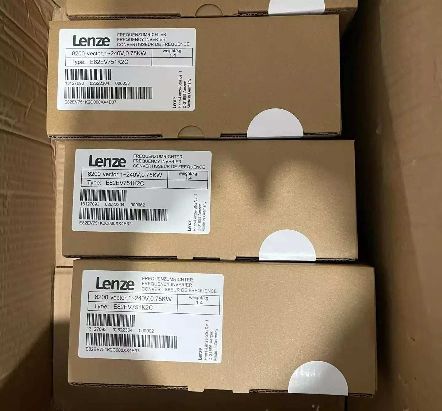 1/Piece LENZE Inverter E82EV751K2C E82EV751_2C Frequency Converter