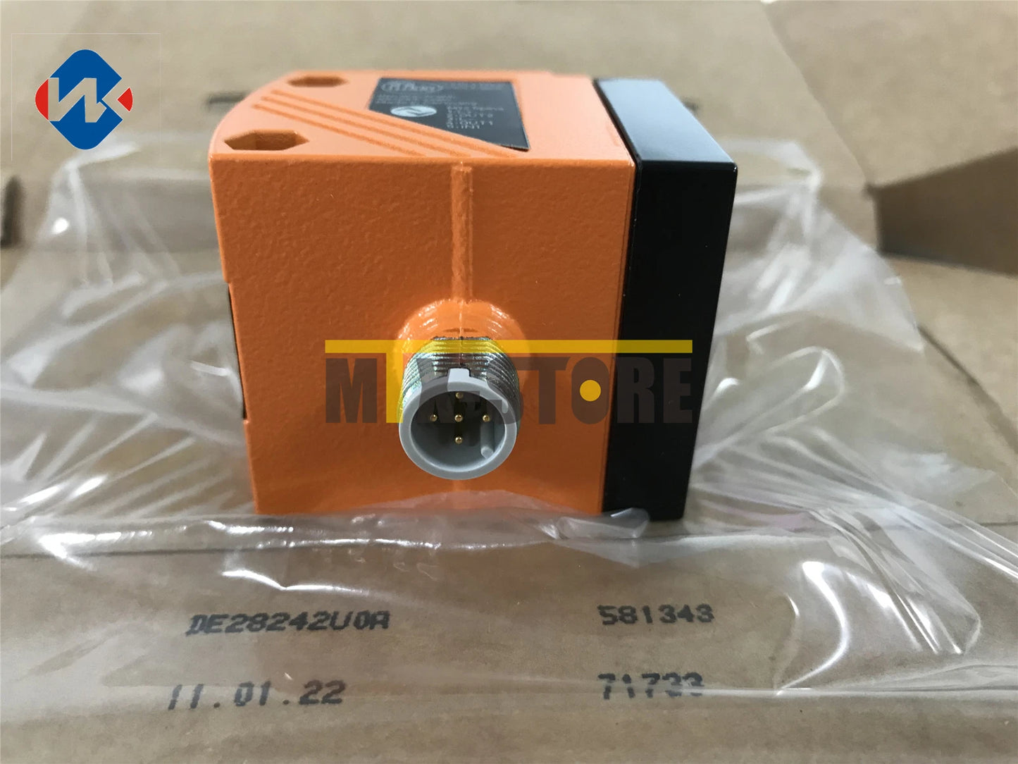 1PCS  IFM 01D102 O1D102 O1DLF3KG  Photoelectric Distance Sensor #P