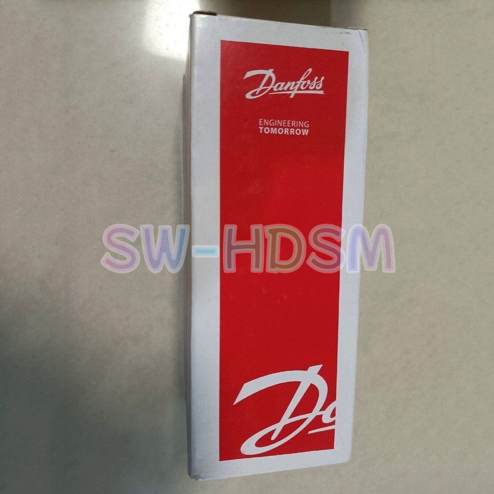1PCS  for Danfoss AKS33 060G2111 Pressure Transmitter Sensor Freight Free