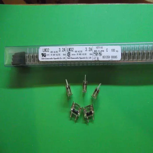 5pcs Daito Fuse LM32 3.2A 48V Transparent for FANUC  free ship