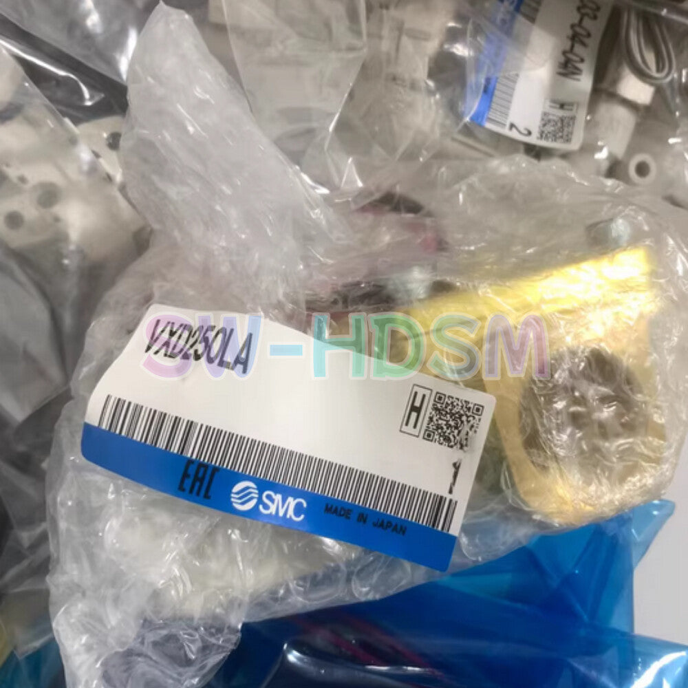1PCS  for SMC Solenoid Valve VXD250LA Freight Free