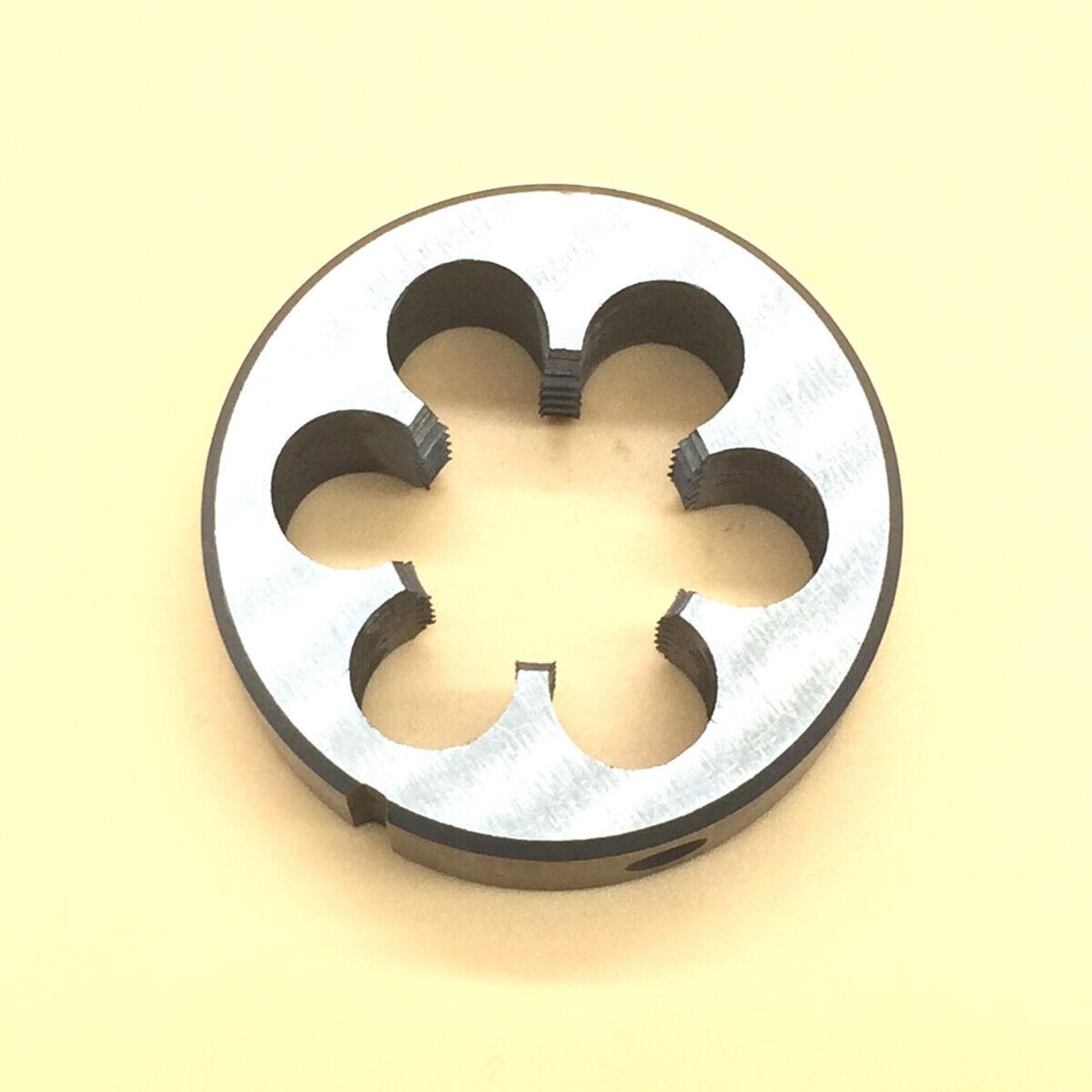 25mm x 1.5 Metric Right hand Die M25 x 1.5mm Pitch