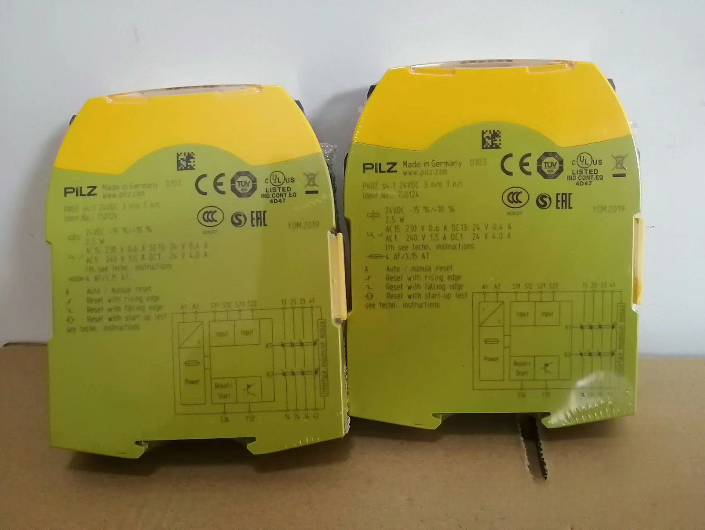 1pcs Pilz PNOZ S4.1 750124  24VDC  Safety Relay
