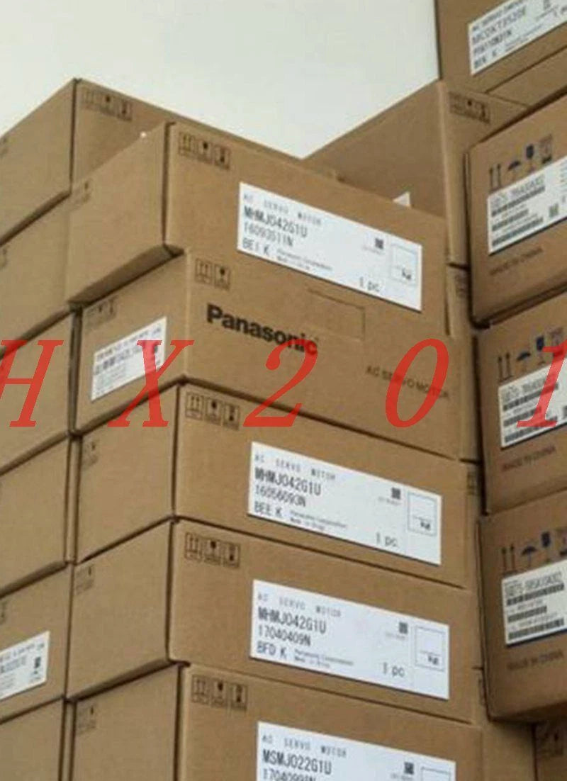 ONE  PANASONIC SERVO MOTOR MSMF012L1U2M8ba #P