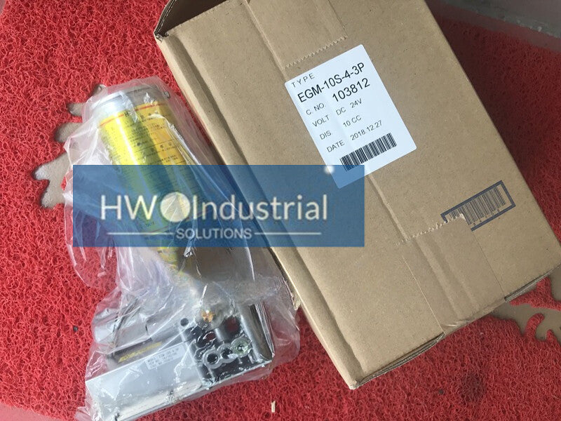 1PC  EGM-10S-4-3P Oil Lubrication Pump