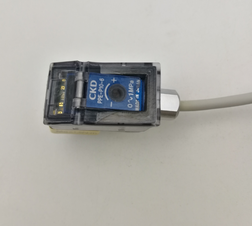 1PC  CKD Pressure switch PPE-P10-6 Fast delivery