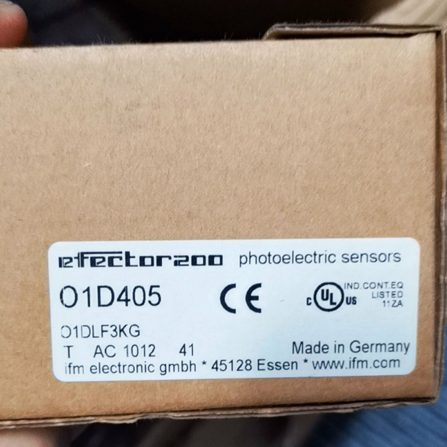 1pcs  IFM O1D405 Sensor