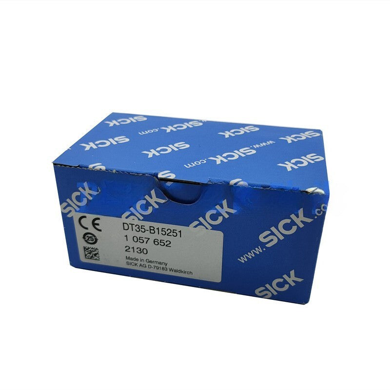 1PC  SICK DT35-B15251 1057652 Laser range sensor