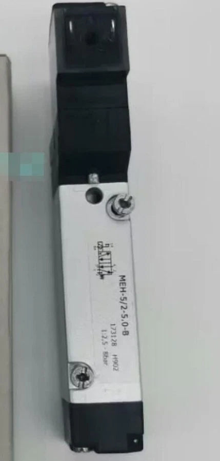 1PCS  Solenoid Valve MEH-5/2-5,0-B 173128 Without Box