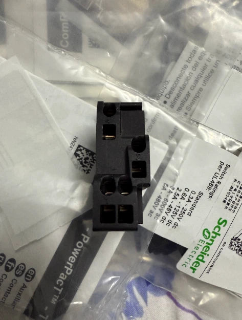 1pc Circuit Breaker Auxiliary Switch PowerPact Auxiliary Contact LV429450 S29450
