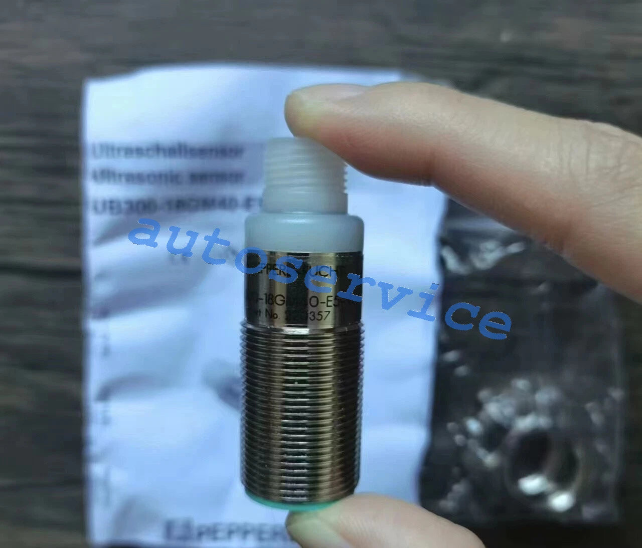 1pc Pepperl+Fuchs UB300-18GM40-E5-V1   Ultrasonic Sensor Fast  #P