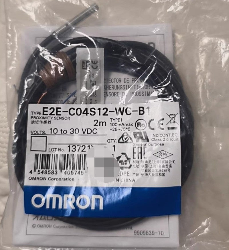 1pcs Omron  E2E-C04S12-WC-B1  Proximity Sensor