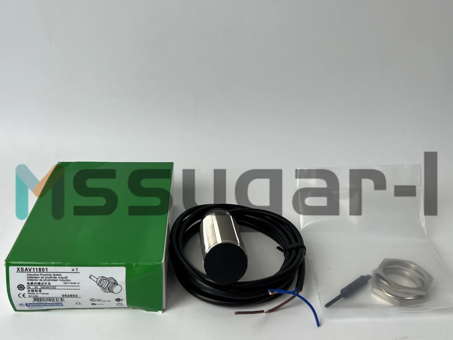 1PC  Schneider XSAV11801 Telemecanique Proximity Switch Free Ship XSA-V11801