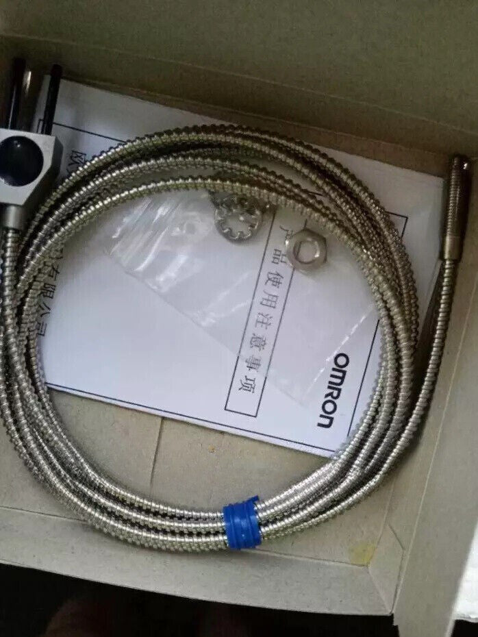 1PC Omron E32-D73-S Fiber Optic Sensor E32D73S  Free Shipping