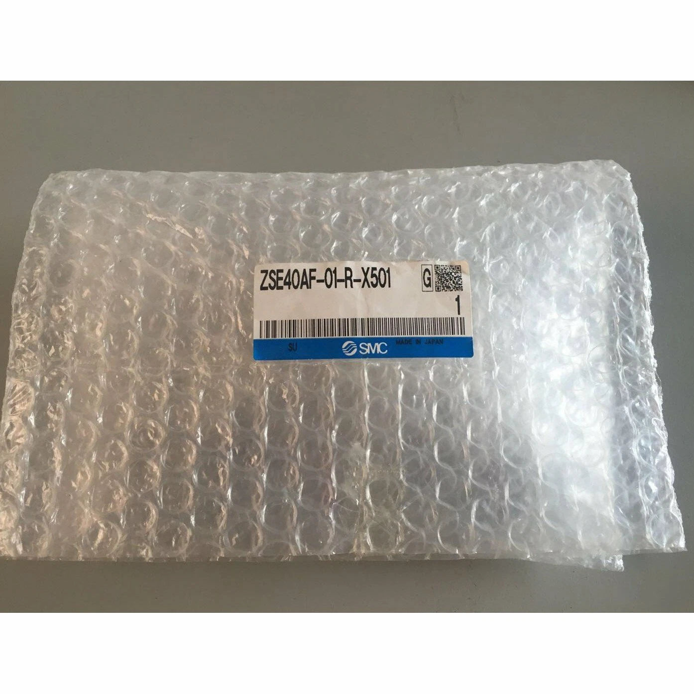 1pc  SMC Digital pressure switch ZSE40AF-01-R-X501 spot stock #P