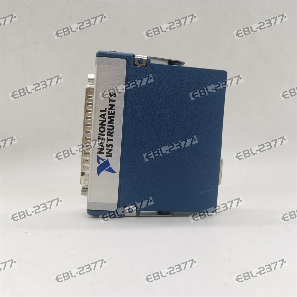National Instruments NI cDAQ-9174 Chassis w / 4PCS NI 9237 Input Module