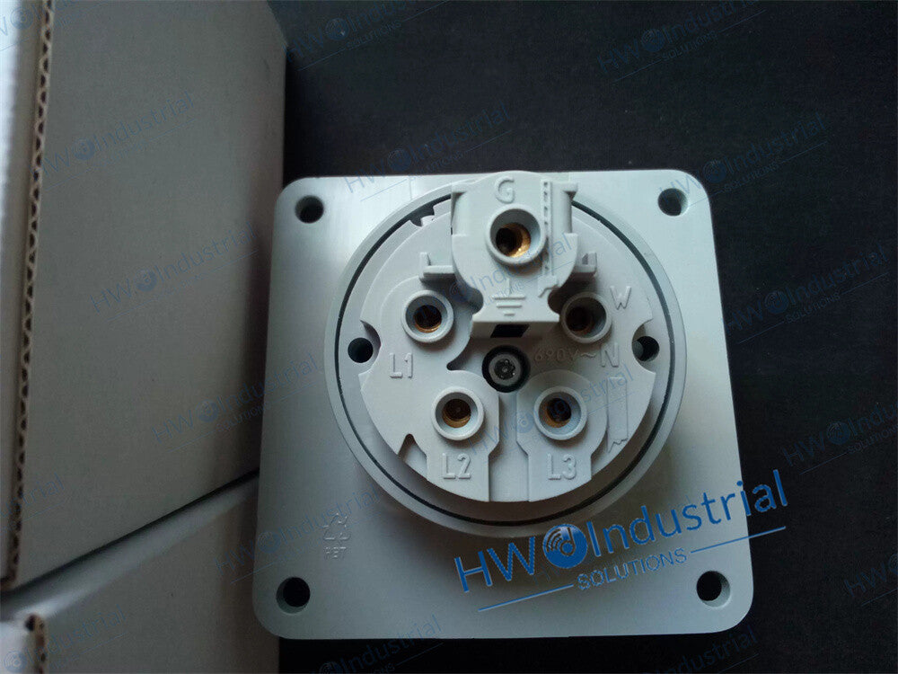 1/Piece 416RAU6W 16A 346-415V ABB Industrial Plug Connector Socket 10091789