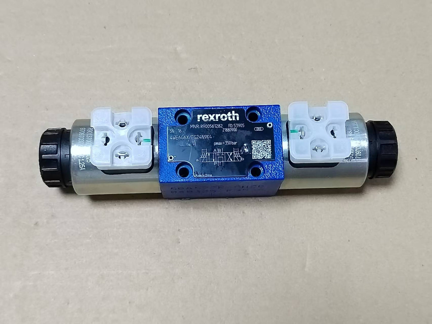 Rexroth R900561282 4WE6G62/EG24N9K4 Hydraulic Valve Fast delivery