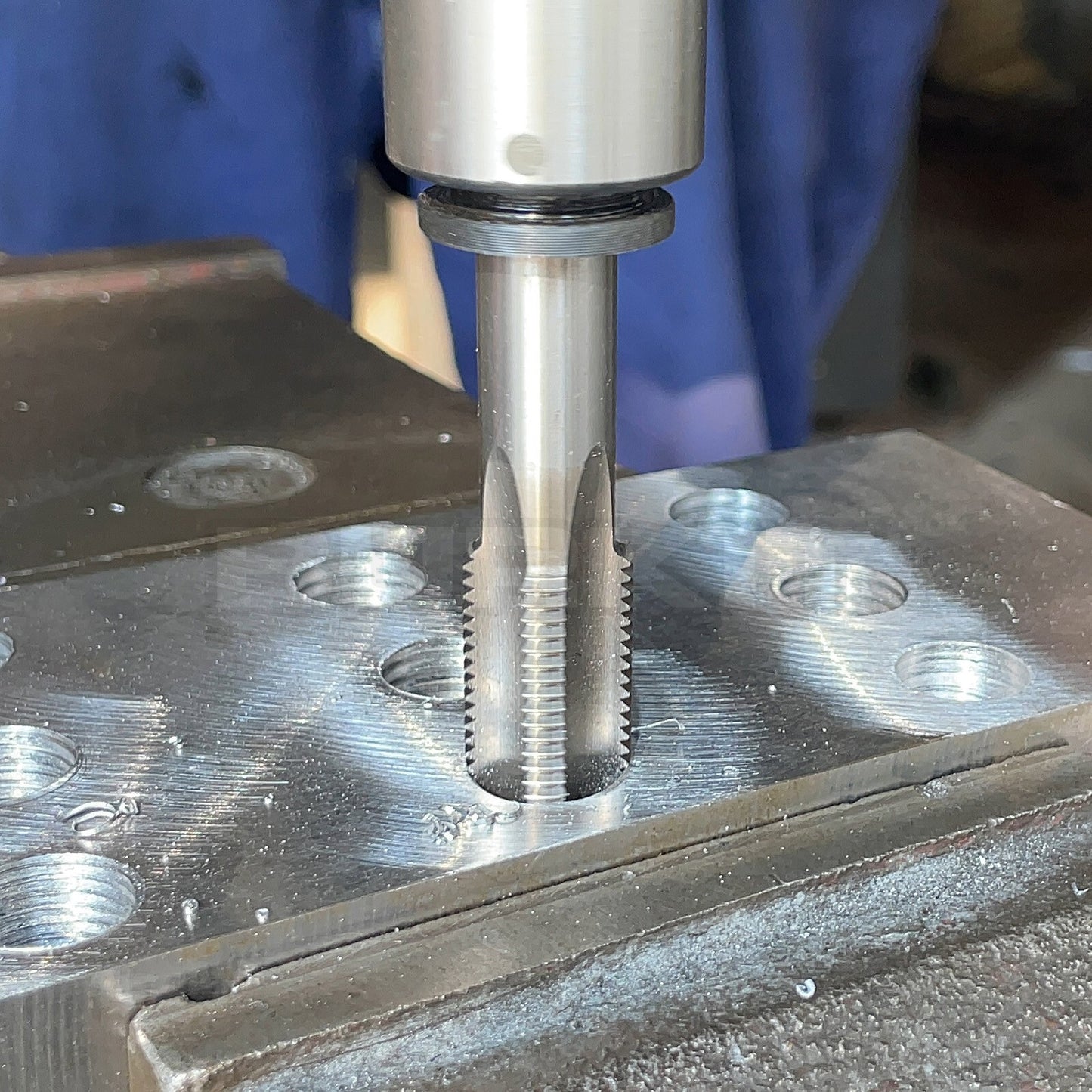 M21 X 0.75 Thread Tap Right Hand, HSS M21x0.75 Straight Fluted Machine Tap