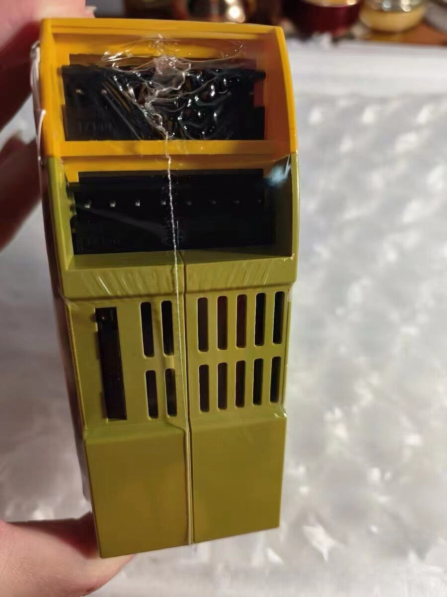 1pcs PILZ 774790 V 30s 24VDC Safety Relays