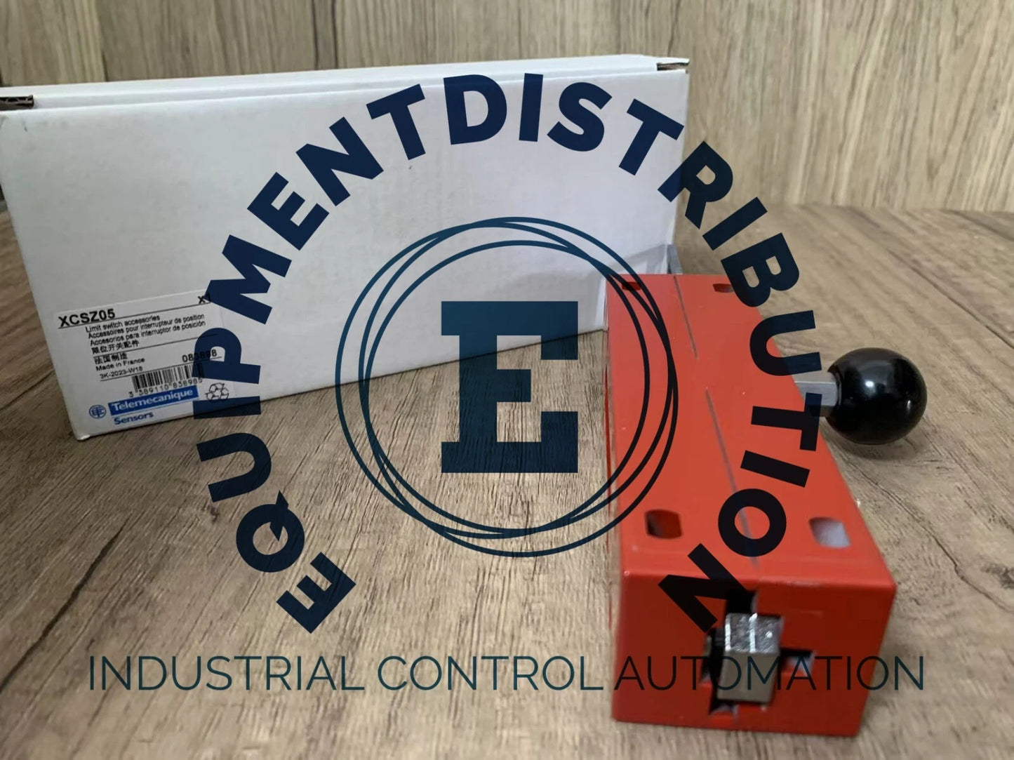 XCSZ05  Telemecanique Limit Switch with Box Free Shipping XCS-Z05 #P