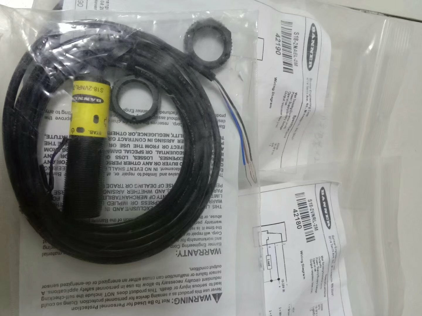 1pcs  sensor S18-2VNRL-2M Photoelectric switch