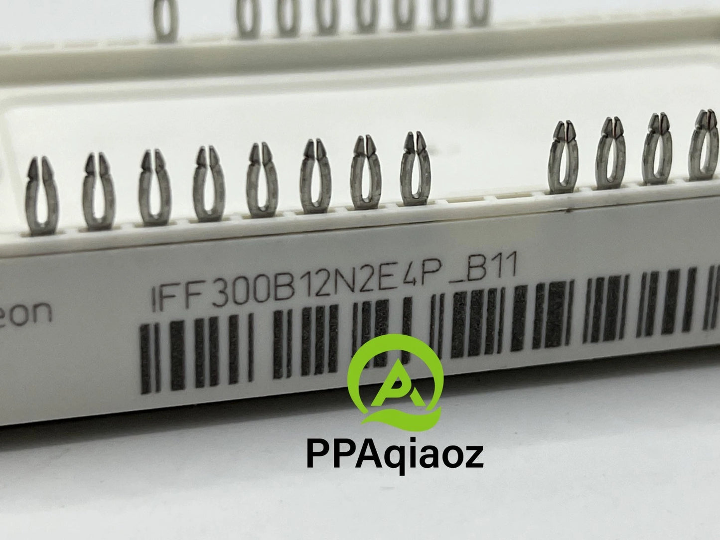 IFF300B12N2E4P_B11 For INFINEON  module Free Shipping #P