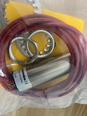 1PCS  TURCK Ni15-M30-AZ3X/S90 Proximity switch #P
