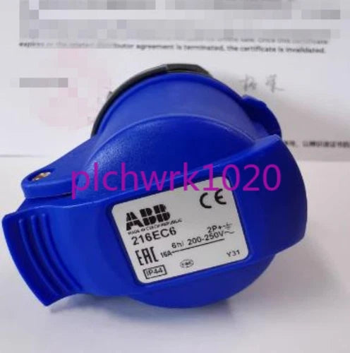 1PCS   three pole mobile industrial socket 216EC6