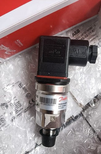 1pcs Danfoss MBS3050 060G1154 Pressure Sensor Transmitter 400bar