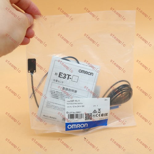 OMRON  Photoelectric Sensor E3T-FL11 E3T-FL11 2M spot stock