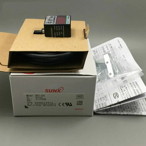 DP2-20Z  For Panasonic SUNX Pressure Sensors DP220Z In Box #P
