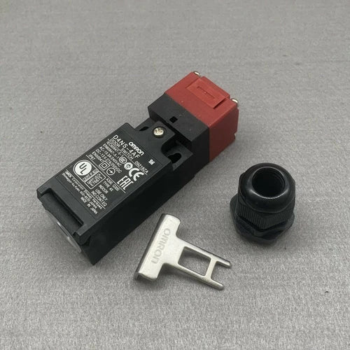 Qty:1pc D4NS4AF D4NS-4AF Safety Interlock Door Switch