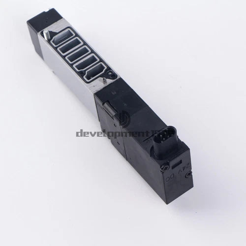 1PC   MT2H-5/2-4,0-L-S-VI-B 159452 solenoid valve