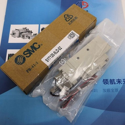 one   SMC solenoid valve SY7120-5LD-02 Free shipping