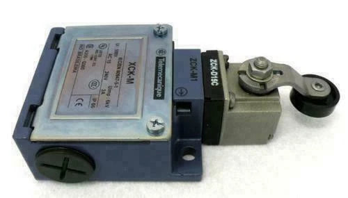 1PCS  Limit Switch In Box  XCK-M115 XCKM115