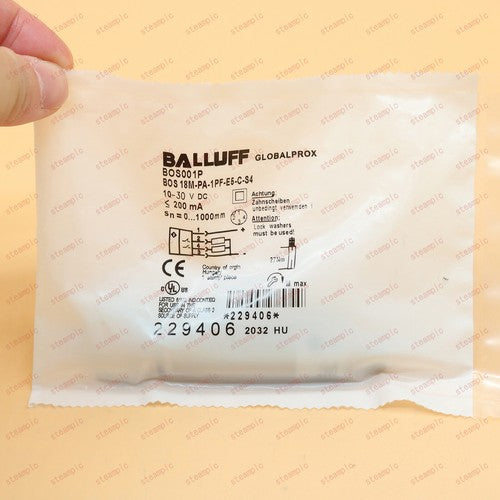 one  balluff Photoelectric sensor BOS 18M-PA-1PF-E5-C-S4  SHIP