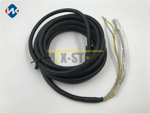 1PC MR-D05UDL3M-B MR-D05UDL3M-B Cable core