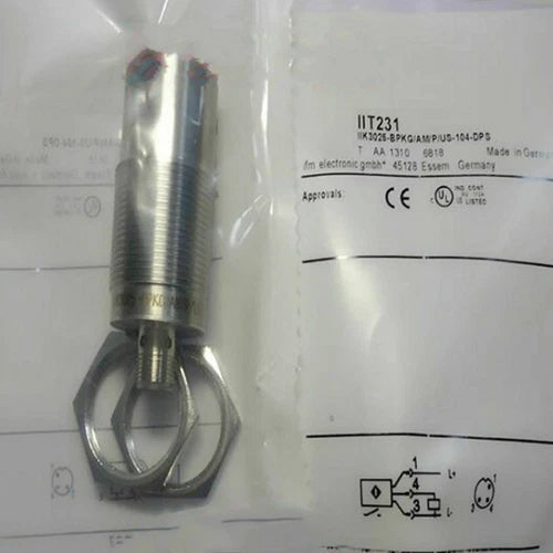 1PC  Proximity Switch Sensor   IIT231 IIK3025-BPKG/AM/P/US-104-DPS
