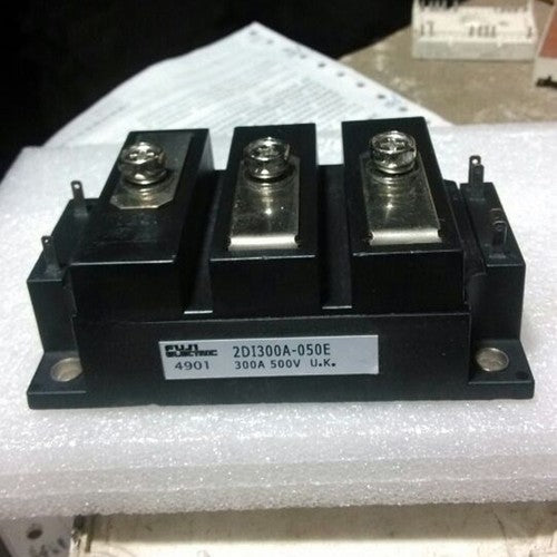 One  TRANSISTOR MODULE For FUJI 2DI300A-050E 2DI300A050E Free Shipping