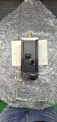 Mitsubishi HF-MP43B HFMP43B Servo Motor In Box Free Shipping