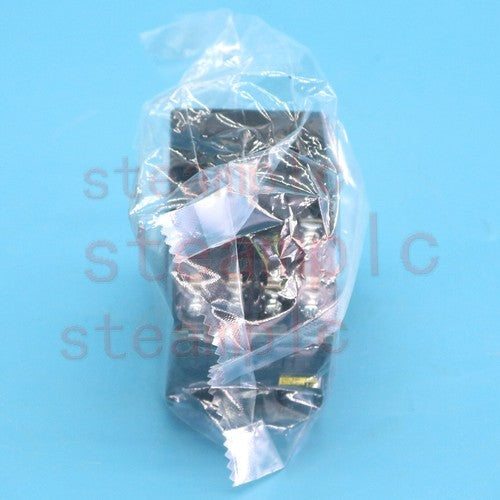 One  Magnetic Contactor For FUJI SRC3631-02/X 4a 220VAC Free Shipping