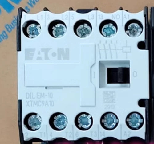 1PC    DILEM-10 XTMC9A10 AC220V Miniature Contactor