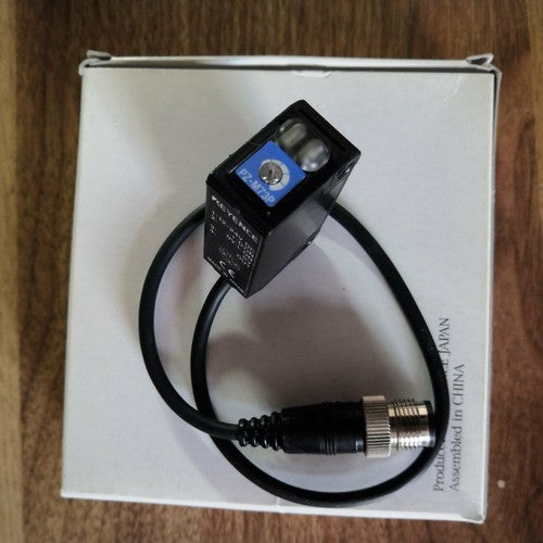 1pc  keyence PZ-M73P Photoelectric switch sensor one Year Warranty