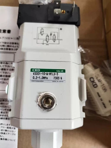 1pcs   V3301-10-W-M1LS-3